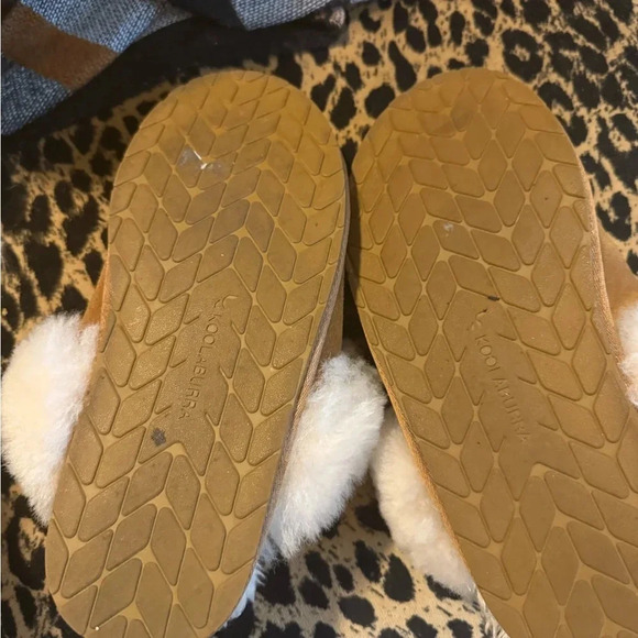 Koolaburra by Ugg Tan Suede Slippers - Picture 5 of 6